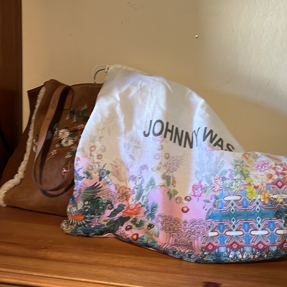 NWT Johnny Was suede Acacia Sherpa tote Italian leather with embroidery - Picture 12 of 13